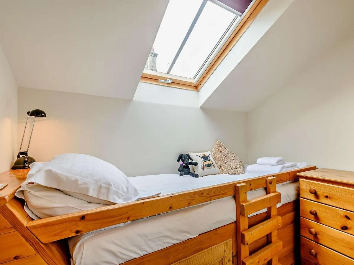 3 Bed In Harrogate Hh099 Villa Weeton  United Kingdom