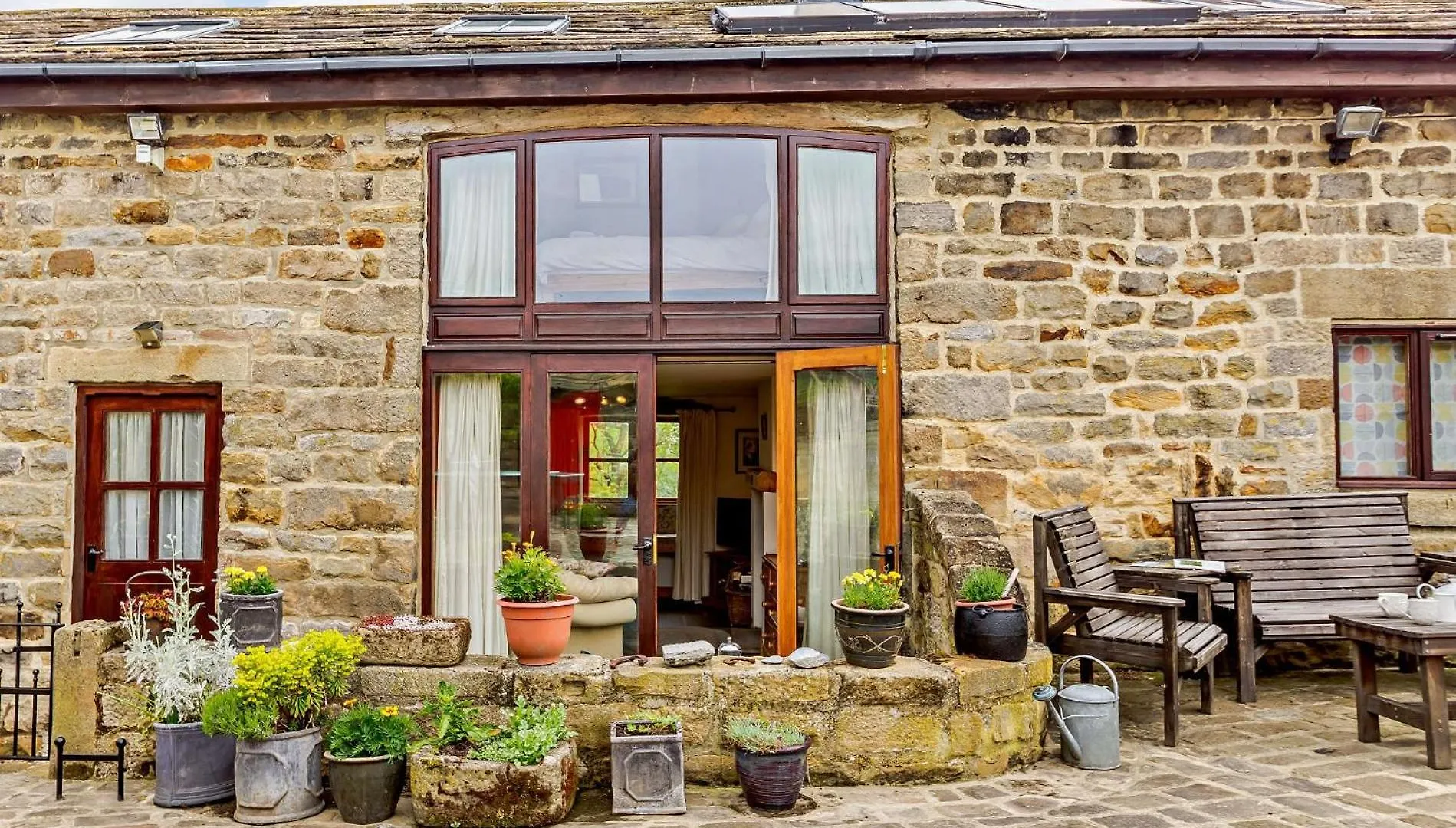 3 Bed In Harrogate Hh099 Villa Weeton  Weeton (West Yorkshire)